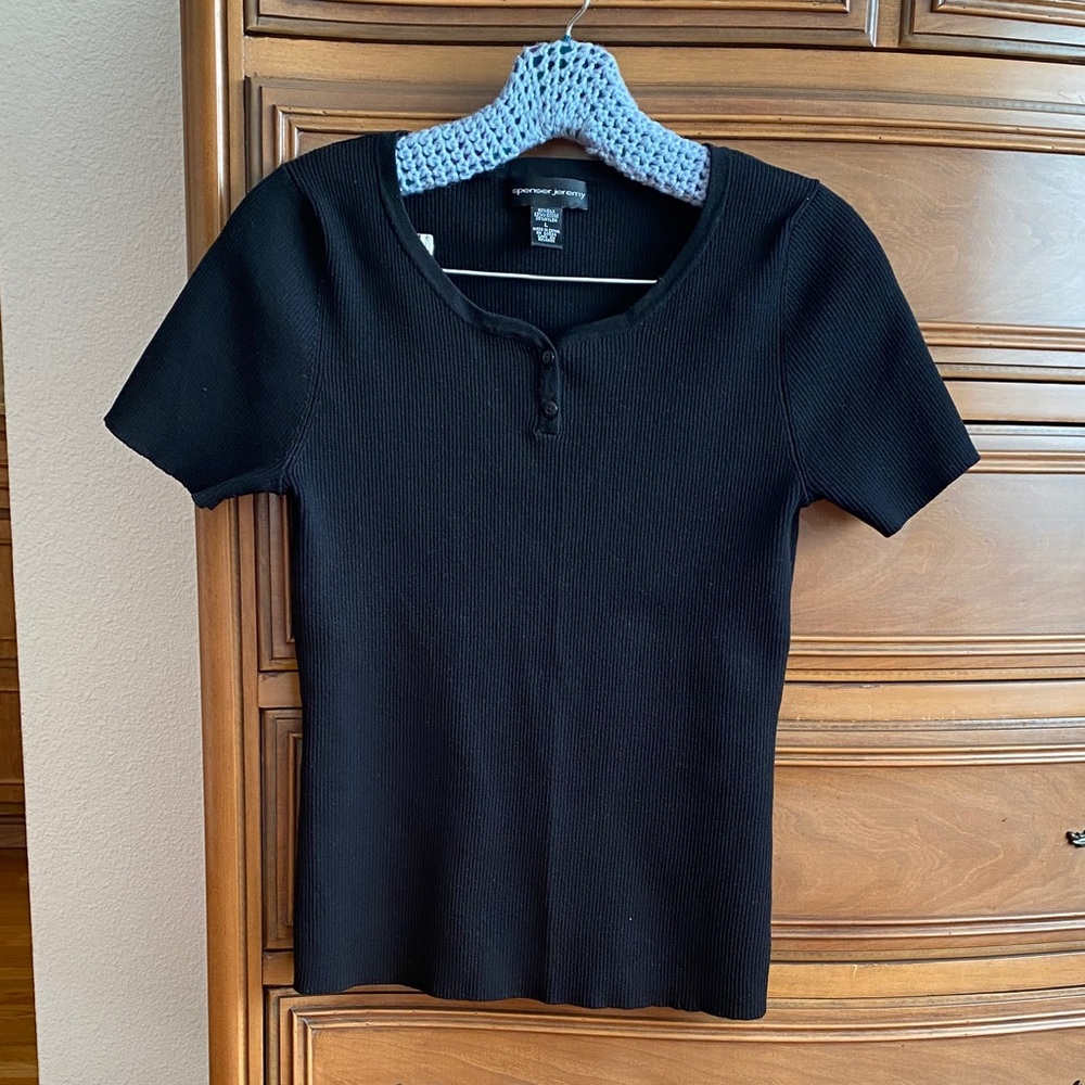 Spenser Jeremy Black Ribbed Short Sleeve Henley Tee